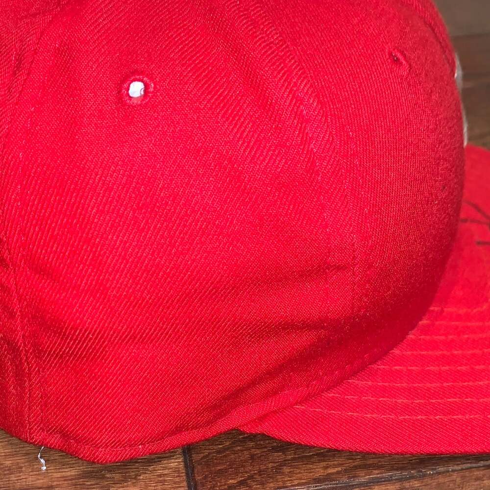 Philadelphia Phillies New Era Hat Signed "Tony B" (Likely Antonio Bastardo) NWT - Picture 6 of 8